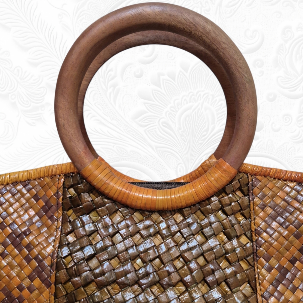 Handmade Woven Pandan Leaves Multicolor Hand Bag with Wooden Handles, Mini - Picture 2 of 5